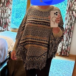 Women’s poncho with sleeves OS